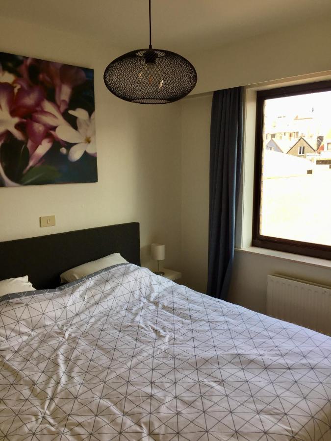 Rustig Appartement Met Zeezicht Dicht Bij Het Centrum Ostend Exterior photo