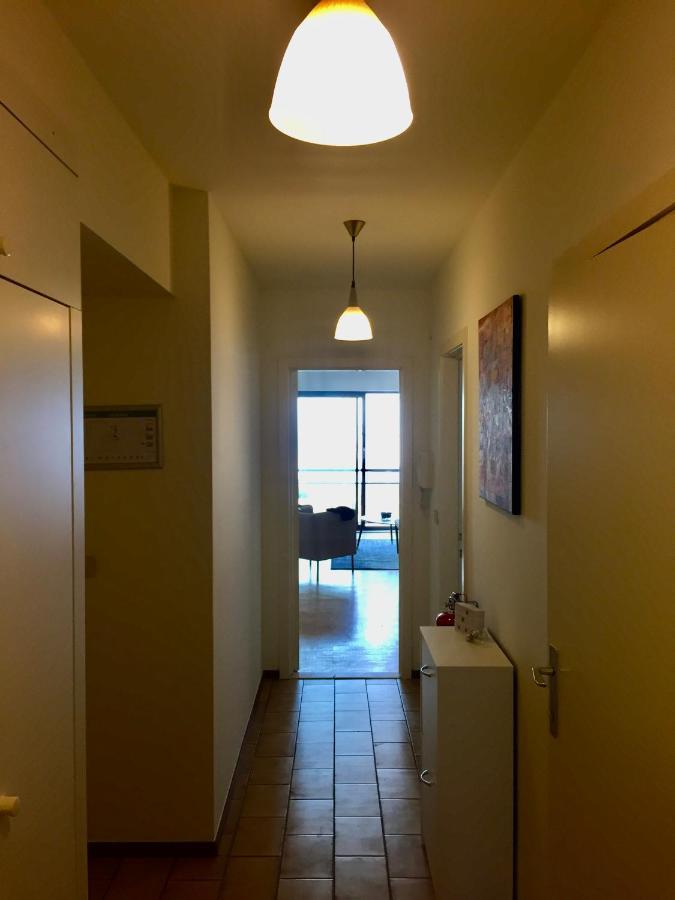 Rustig Appartement Met Zeezicht Dicht Bij Het Centrum Ostend Exterior photo